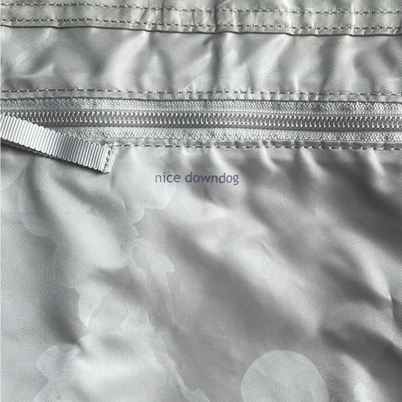 Lululemon Large Extendable Practice & Prop bag - Picture 2 of 7